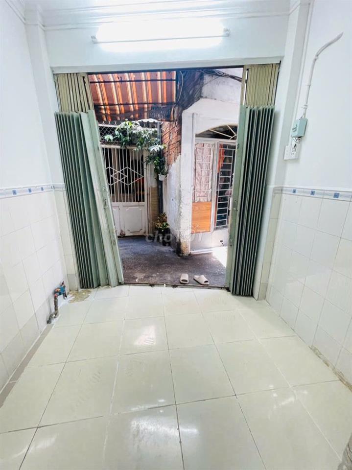 SHR QUANG TRUNG 1 TRỆT 2 LẦU 3 PHÒNG NGỦ 2WC