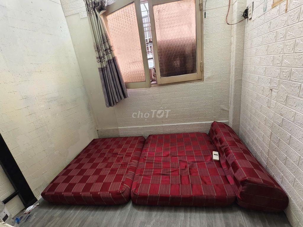 Nhà NC Hồ Văn Huê 1 Trệt 1 Lầu 1 Lửng Có Máy Lạnh