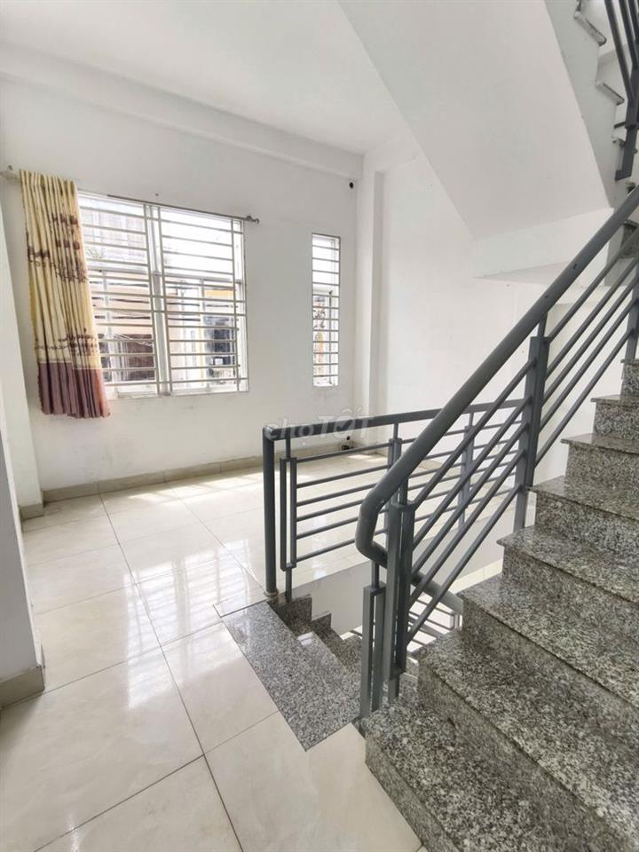 MẶT TIỀN KINH DOANH - PHẠM VĂN BẠCH 4X10 1 TRỆT 2 LẦU 3 PHÒNG NGỦ