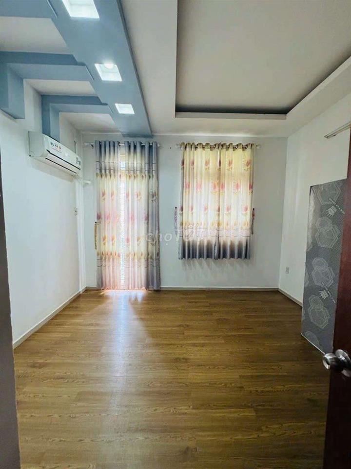 52M² 3Tầng BTCT-Hẻm Xe Hơi Nhưạ-Khu Phân Lô Gần Công Viên Làng Hoa GV