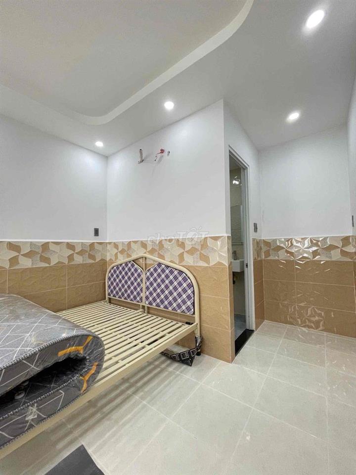 căn nhà sát ngã năm Quang trung 2pn2wc