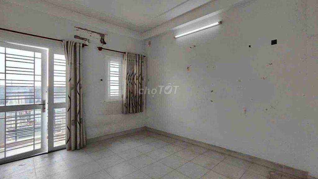 3 lầu diện tích rộng giá mềm nguyên căn nhà