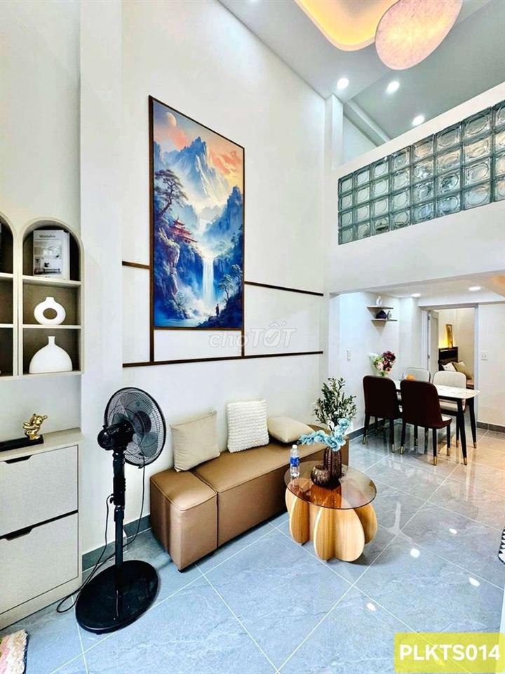 NHÀ ĐẸP PHÙNG VĂN CUNG 4 PHÒNG NGỦ PHÍ NHUẬN CHỈ NHỈNH 6 TỎI CÒN TL