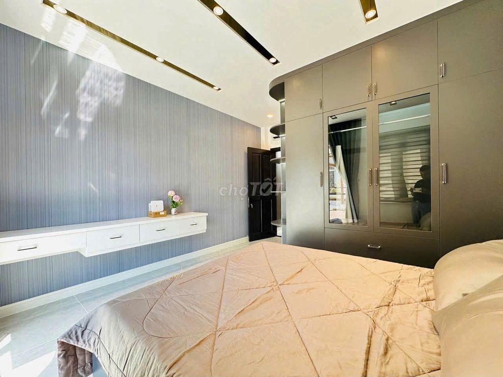 434/16 Phạm Văn Chiêu 4 tầng,4x15m nở hậu, hoa hồng môi giới