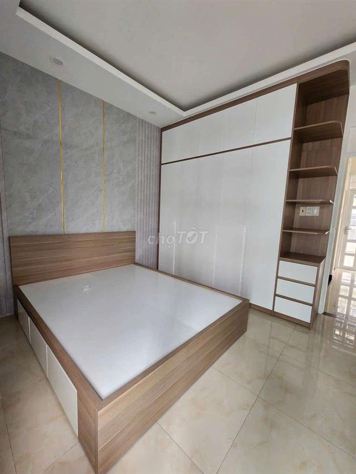 cho thuê nhà 3 phòng ngủ 3.5x14 3 lầu giá 13tr đường số 27 p6 GV