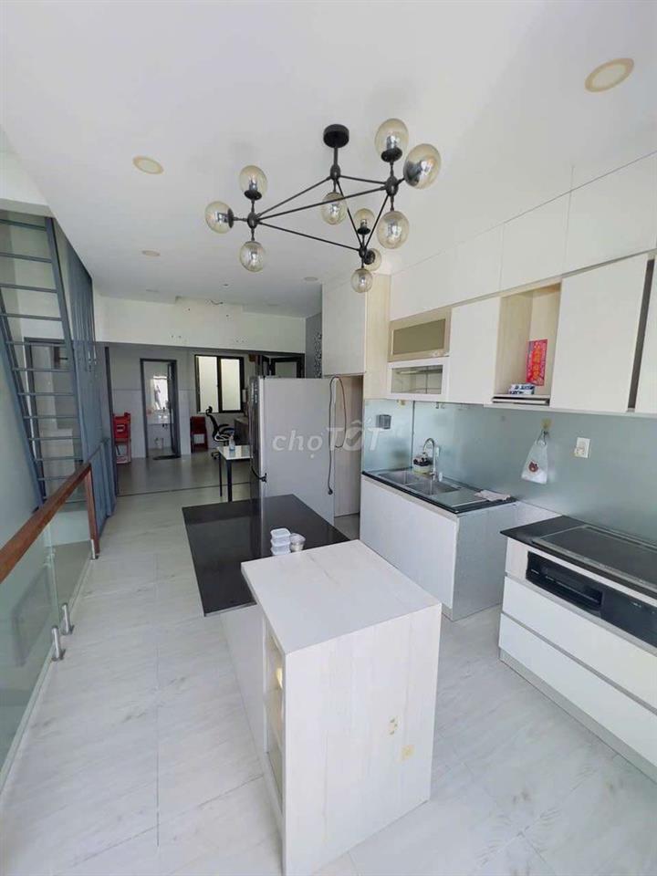 cho thuê nhà mới đẹp 3 lầu có nội thất hẻm xe hơi 1/ đs1 p16 gò vấp