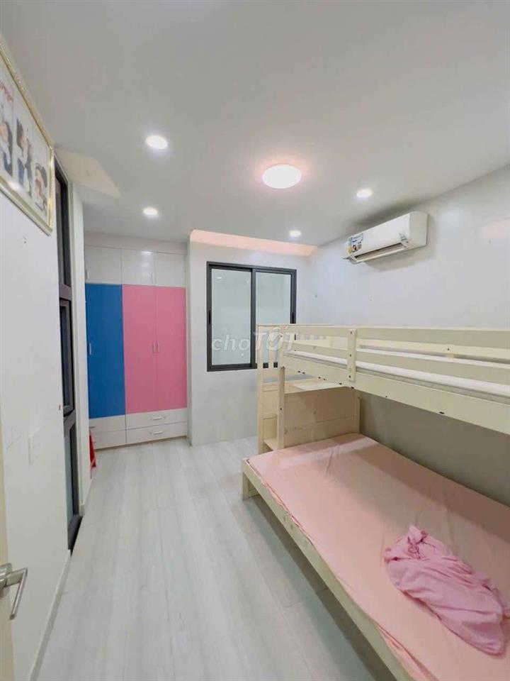 cho thuê nhà mới đẹp 3 lầu có nội thất hẻm xe hơi 1/ đs1 p16 gò vấp