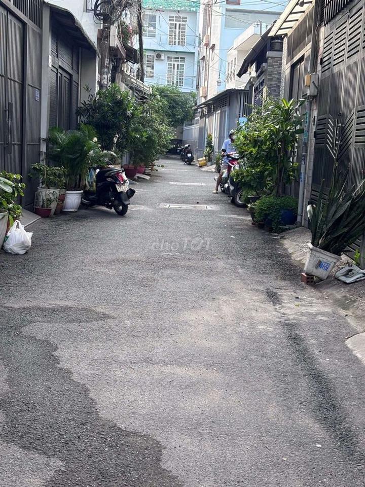cho thuê nhà 2 lầu mới đẹp 368// ng văn lượng p16 GV 3 phòng ngủ 3wc