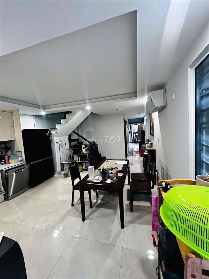 cho thuê nhà mới đẹp sân vườn 6x25(nở hâu 9m) thống nhất Gò Vấp giá 23
