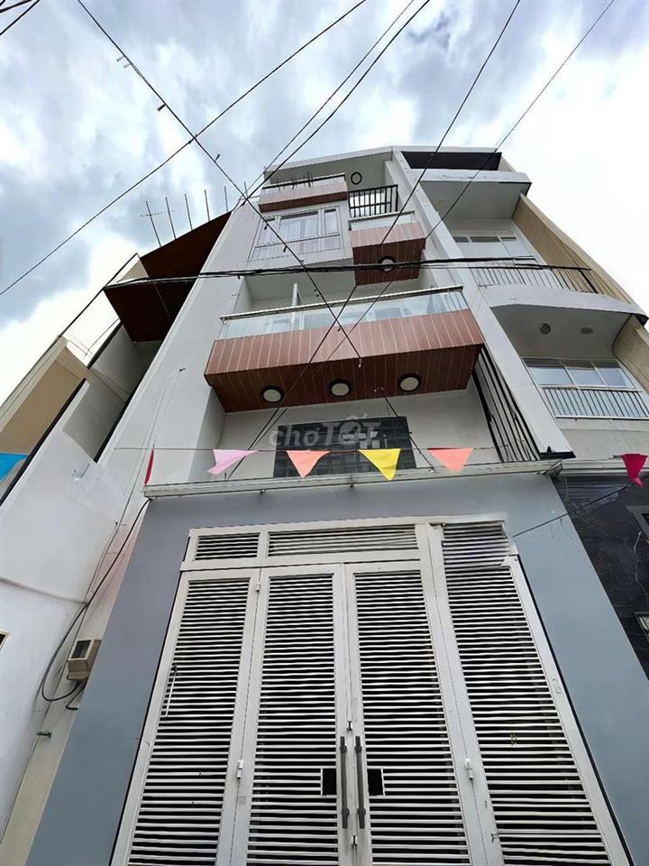 Nhà mới đẹp 5 phòngngủ 4 x 13 đúc 3.5tấm hẻm xe hơi ng văn khối GV