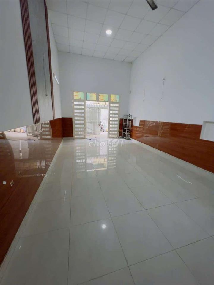 cho thuê nhà 4.5x18m đúc lửng hẻm 107 ng văn khối GV 2pn2wc giá 10tr