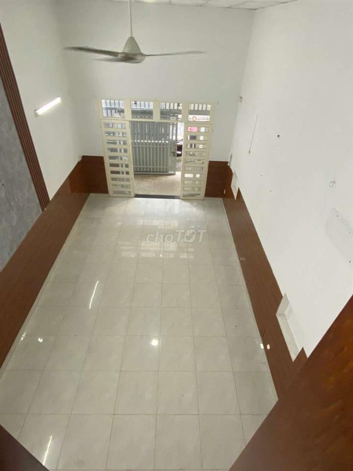 cho thuê nhà 4.5x18m đúc lửng hẻm 107 ng văn khối GV 2pn2wc giá 10tr