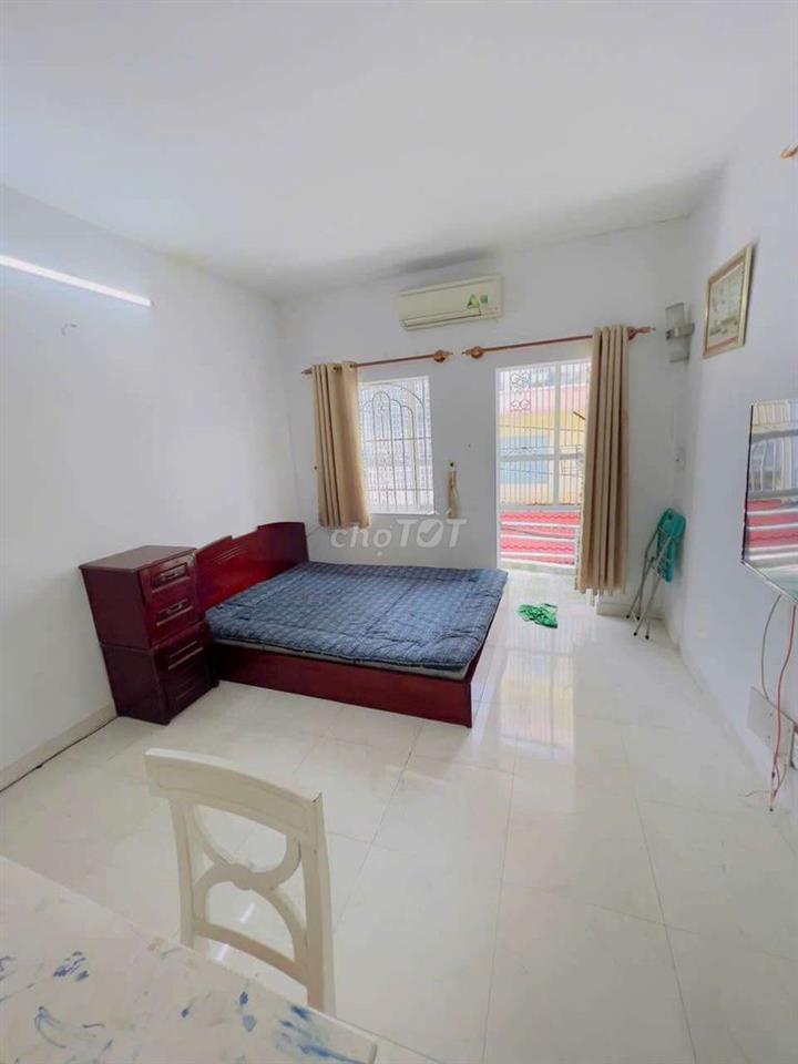 cho thuê nhà sạch đẹp 3.5 tấm hẻm xe hơi 1122 Quang Trung Gò Vấp 15tr