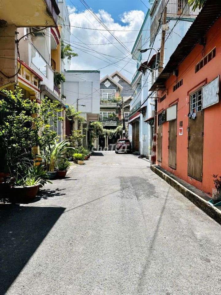 cho thuê nhà mới đẹp gần chợ căn cứ 26 hẻm 214 ng oanh p17 GV 3phòng