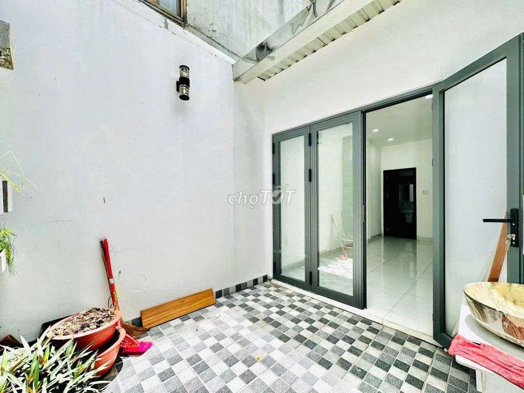 cho thuê nhà mới đẹp gần chợ căn cứ 26 hẻm 214 ng oanh p17 GV 3phòng