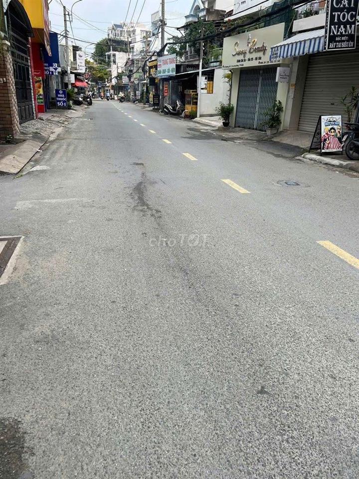 cho thuê nhà đúc lầu hẻm thông xe tải 1/ thống nhất gò vấp 4.5x15 13tr