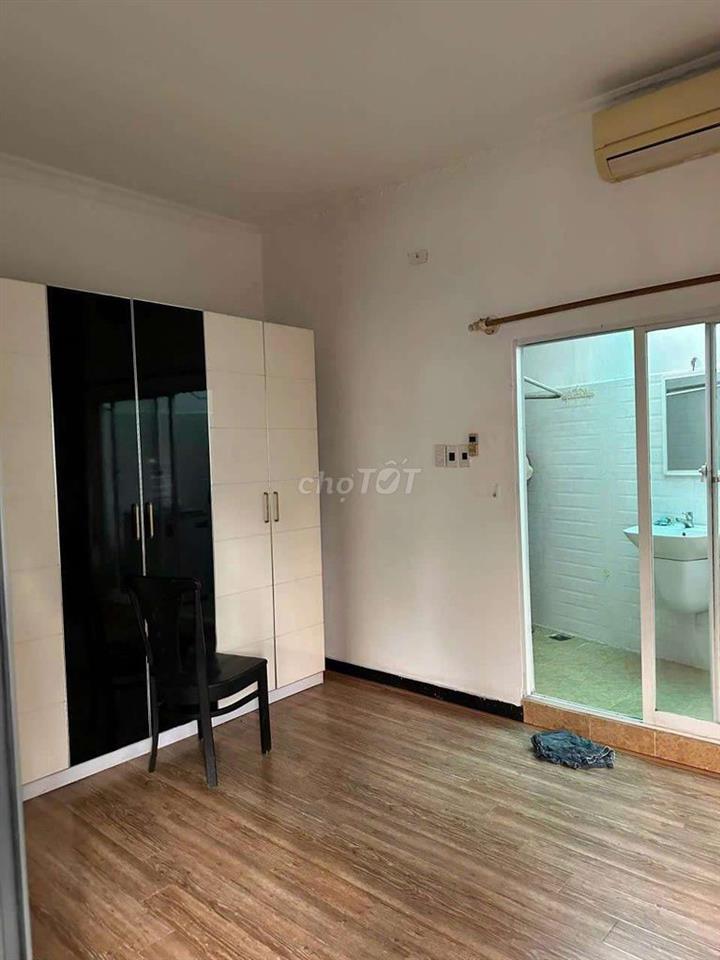 cho thuê nhà đúc lầu hẻm thông xe tải 1/ thống nhất gò vấp 4.5x15 13tr