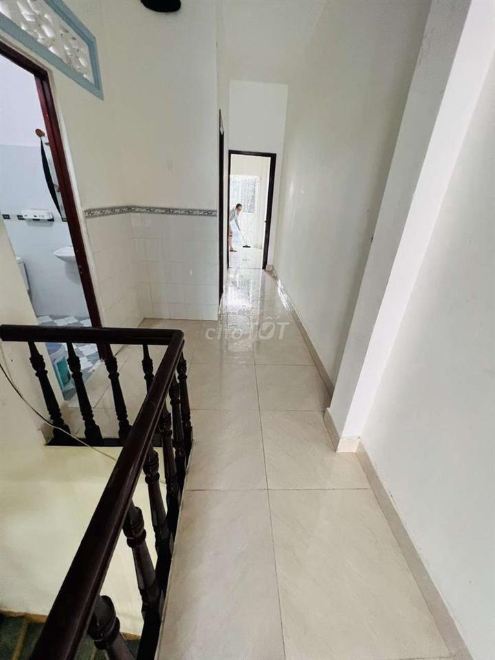 cho thuê nhà 4 x16 m gồm 4 phòng ngủ hẻm thông xe hơi lê văn thọ GV 12