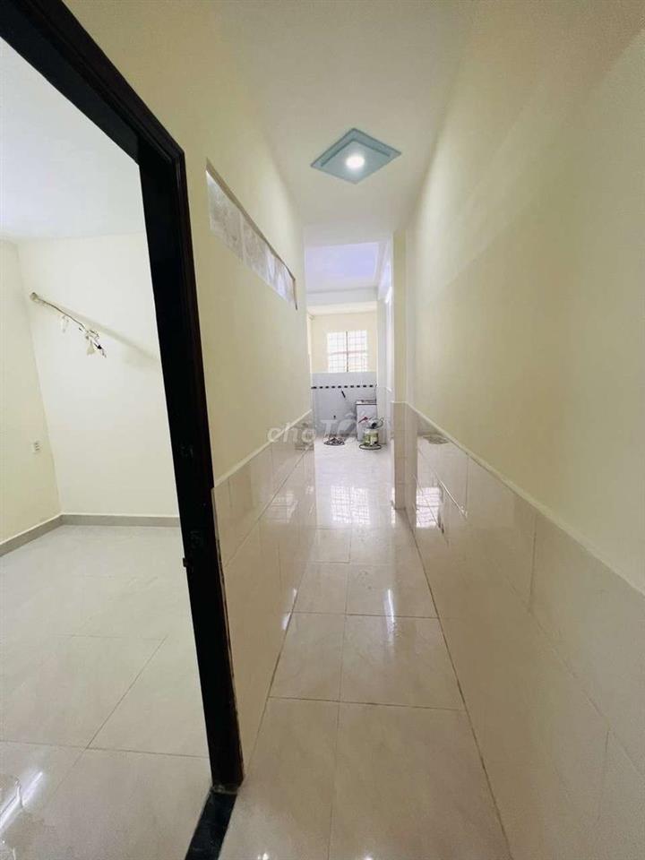 cho thuê nhà 4 x16 m gồm 4 phòng ngủ hẻm thông xe hơi lê văn thọ GV 12