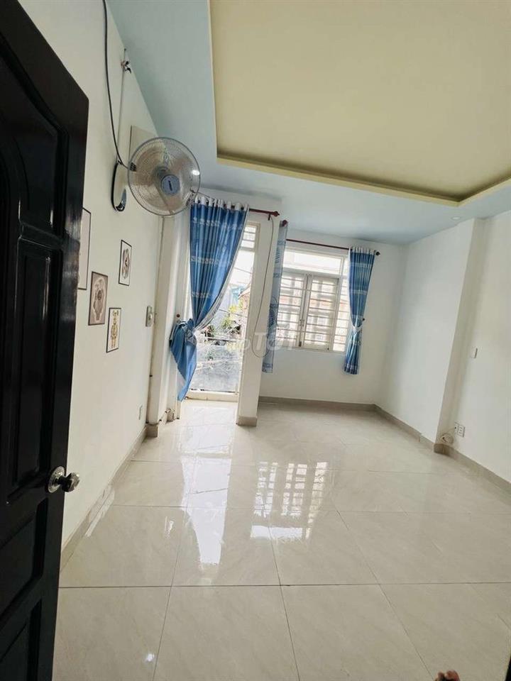 cho thuê nhà 4 x16 m gồm 4 phòng ngủ hẻm thông xe hơi lê văn thọ GV 12