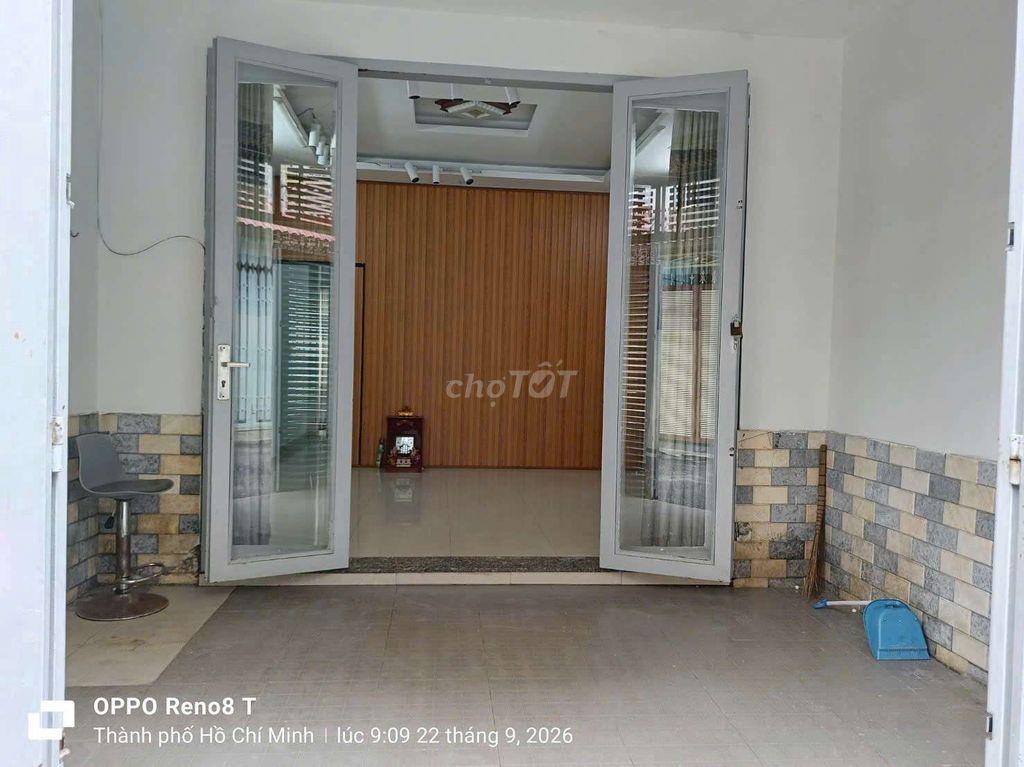 cho thuê nhà đúc lầu hẻm thông xe hơi 1/ đường số 18 p8 Gò Vấp 4 x12m