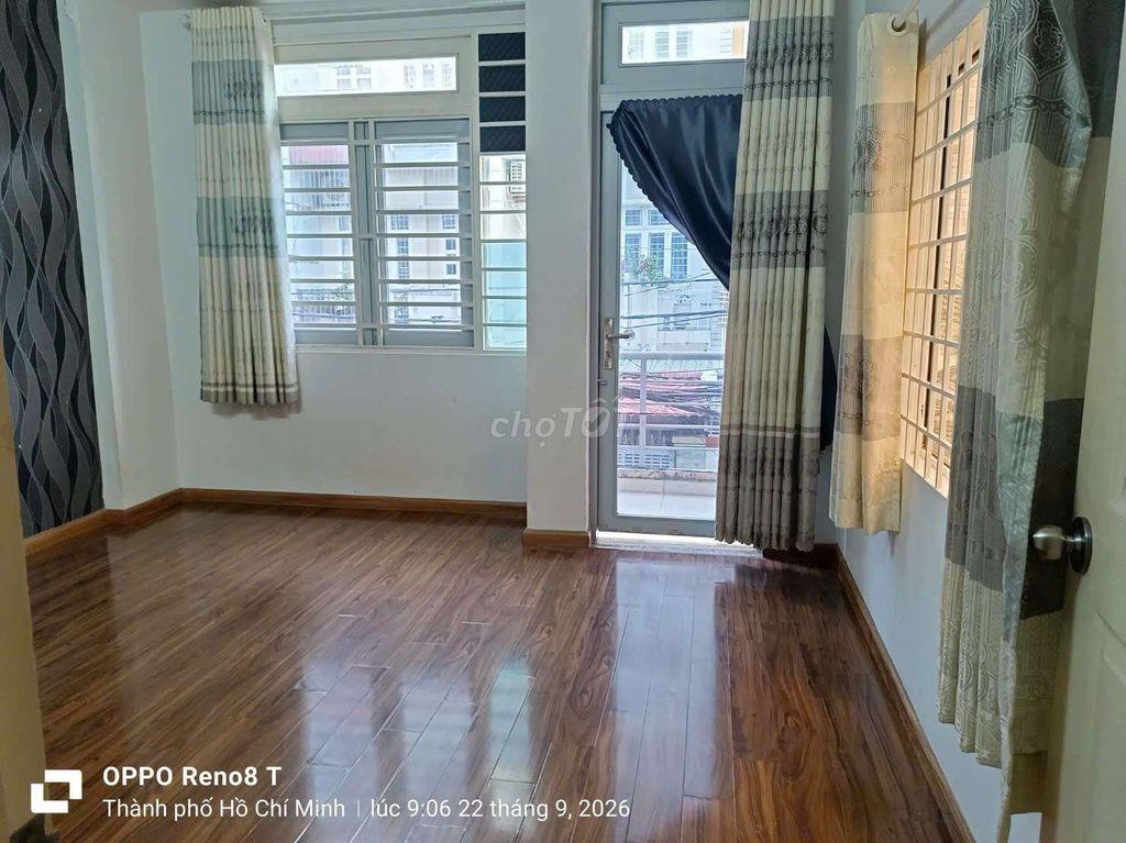 cho thuê nhà đúc lầu hẻm thông xe hơi 1/ đường số 18 p8 Gò Vấp 4 x12m