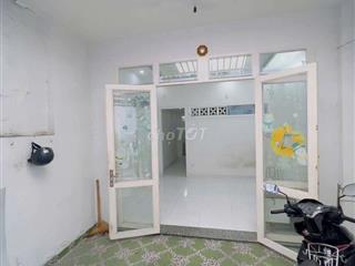 cho thuê nhà 4x15 lê văn thọ p11 Gò Vấp hẻm xe hơi 2 phòng ngủ giá 8tr