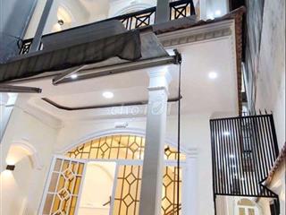 cho thuê nhà hẻm thông xe hơi 1/ đường số 1 p16 GV 5 x20 đúc 3 lầu 20t