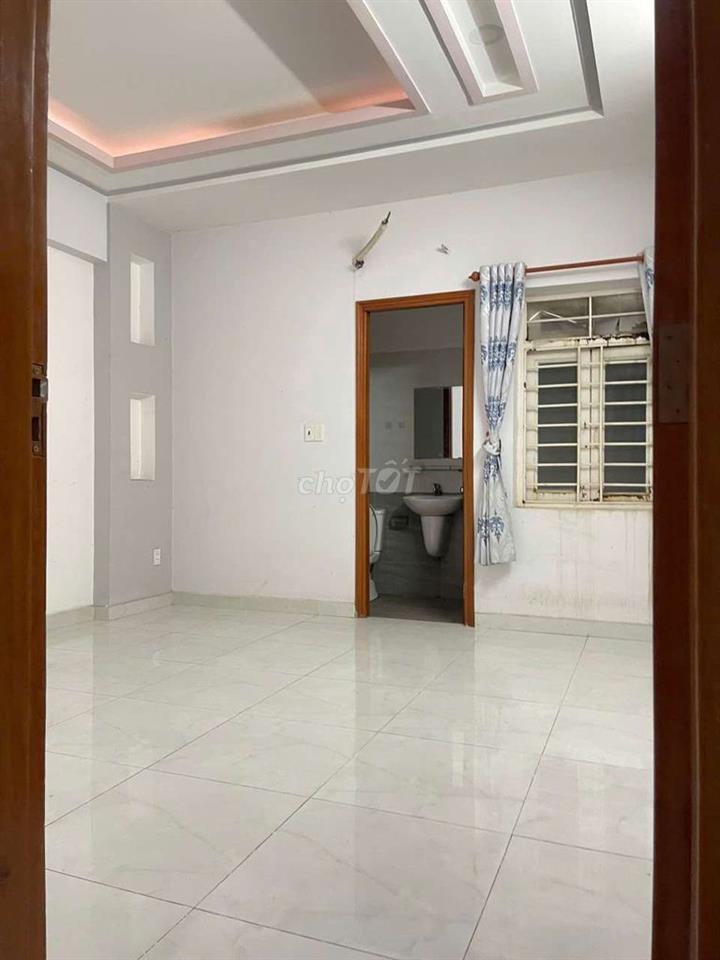 cho thuê nhà 4 lầu hẻm xe hơi 114/ phạm văn chiêu Gò Vấp 4pn 5wc 15tr