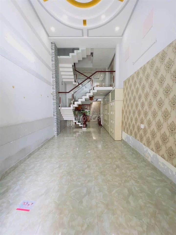 cho thuê nhà 4 lầu hẻm xe hơi 114/ phạm văn chiêu Gò Vấp 4pn 5wc 15tr
