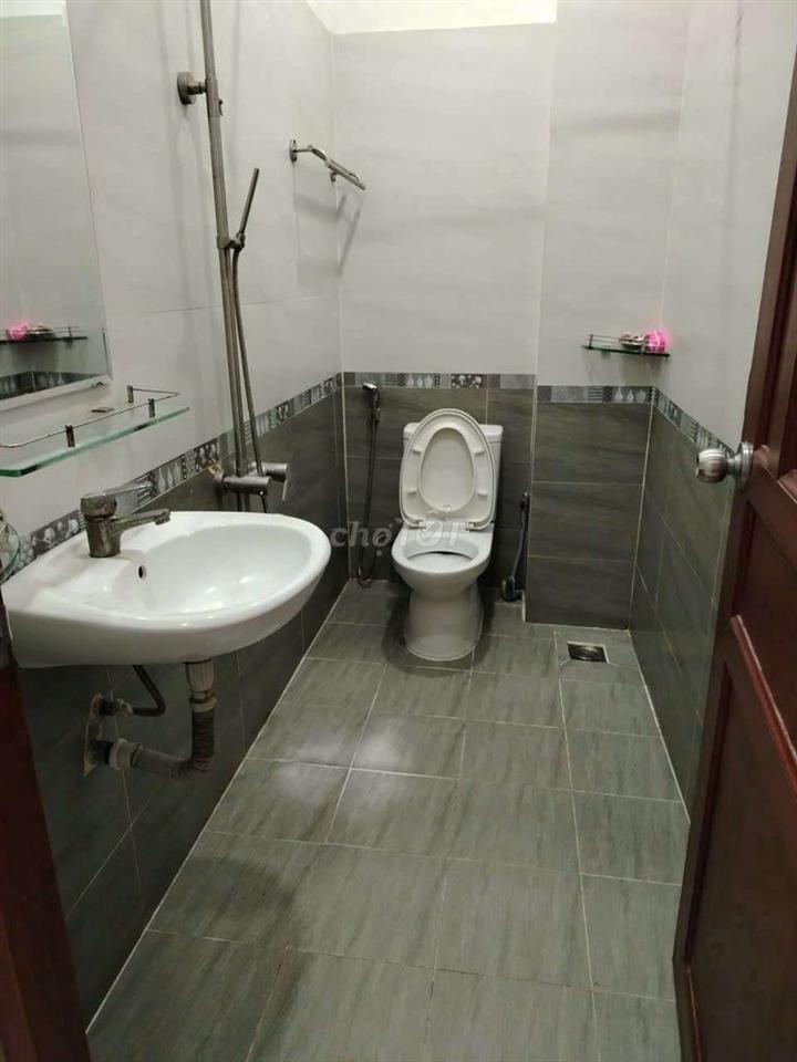 cho thuê nhà 4x13 đúc 2 lầu hẻm 213đường số 28 Gò Vấp gần chợ An nhơn