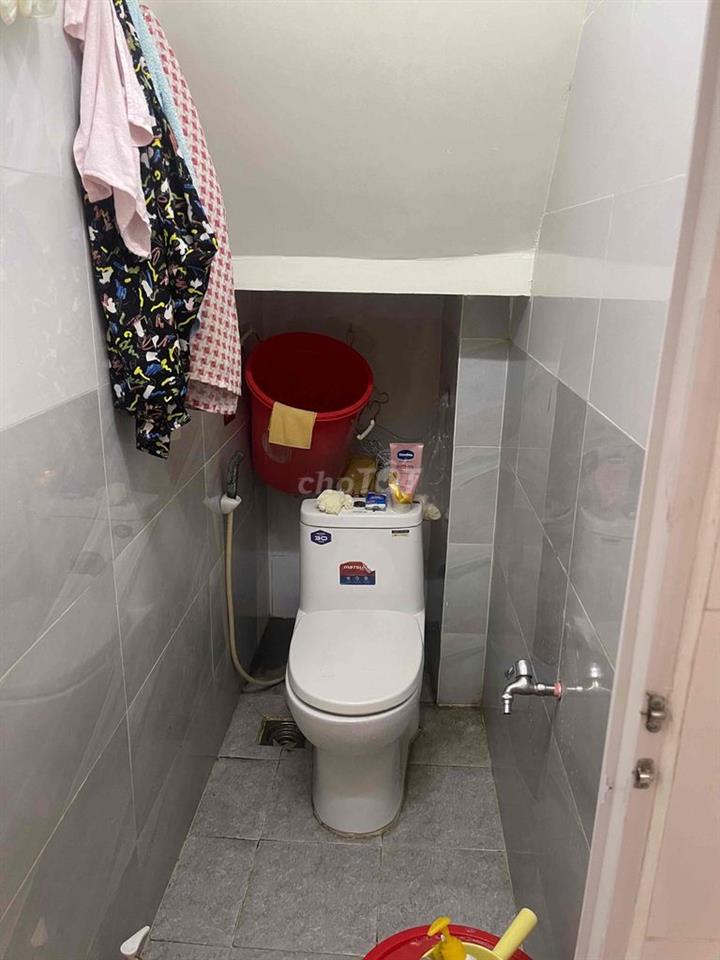 Hẽm xe hơi đói diện bệnh viện 175 đường Nguyễn Kiệm nhà 2 mặt tiền