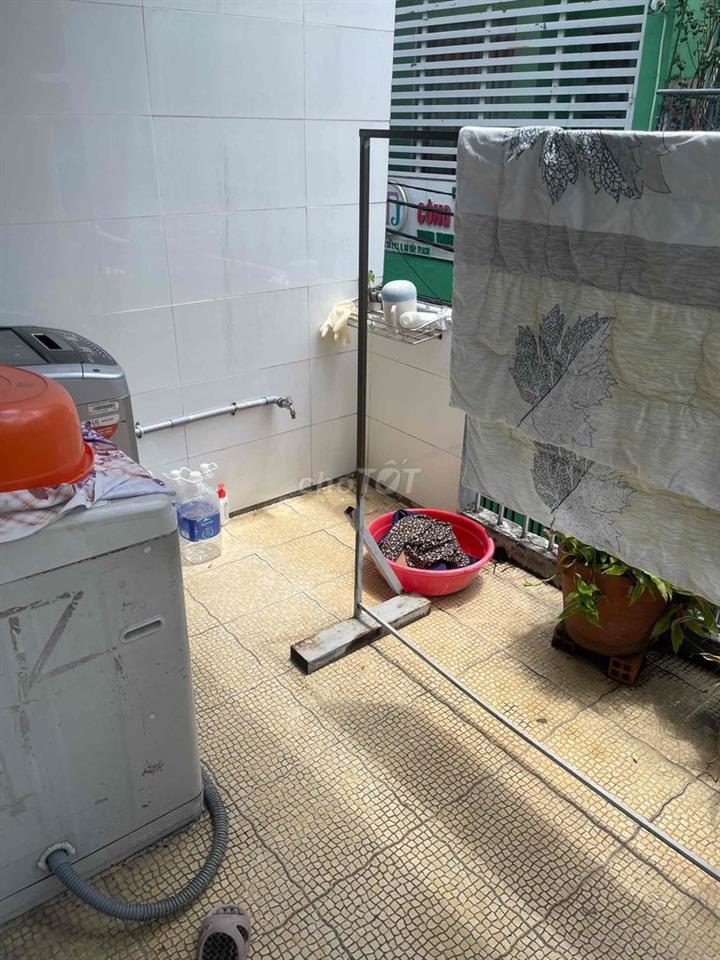 Hẽm xe hơi đói diện bệnh viện 175 đường Nguyễn Kiệm nhà 2 mặt tiền