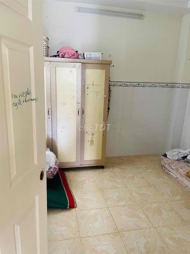 Hẽm xe hơi đói diện bệnh viện 175 đường Nguyễn Kiệm nhà 2 mặt tiền