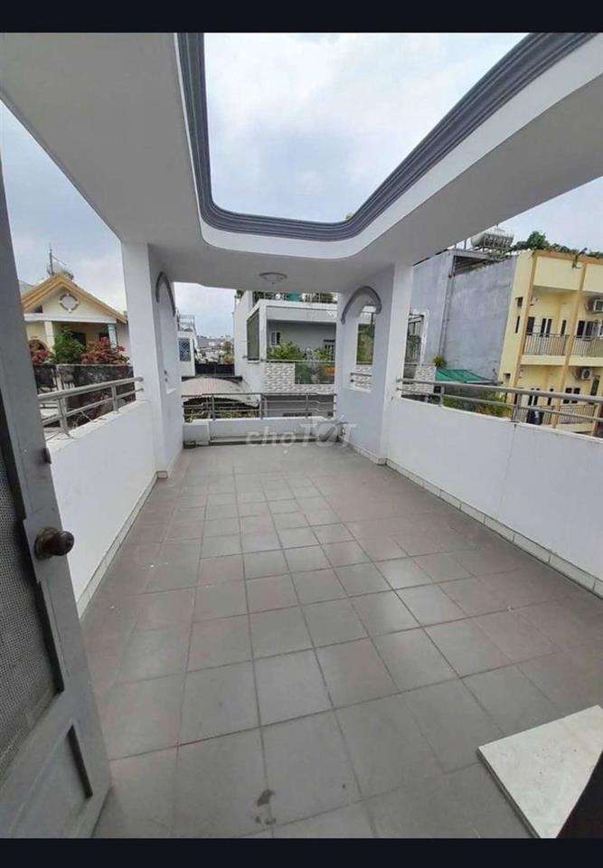 Cần bán nhà 4 tầng Nguyễn Oanh