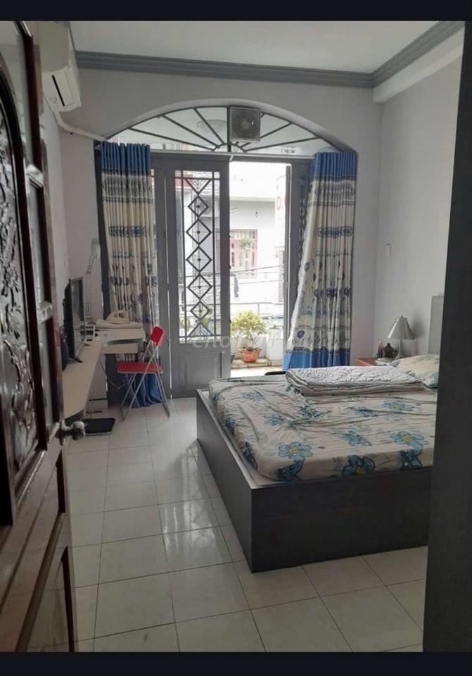 Cần bán nhà 4 tầng Nguyễn Oanh
