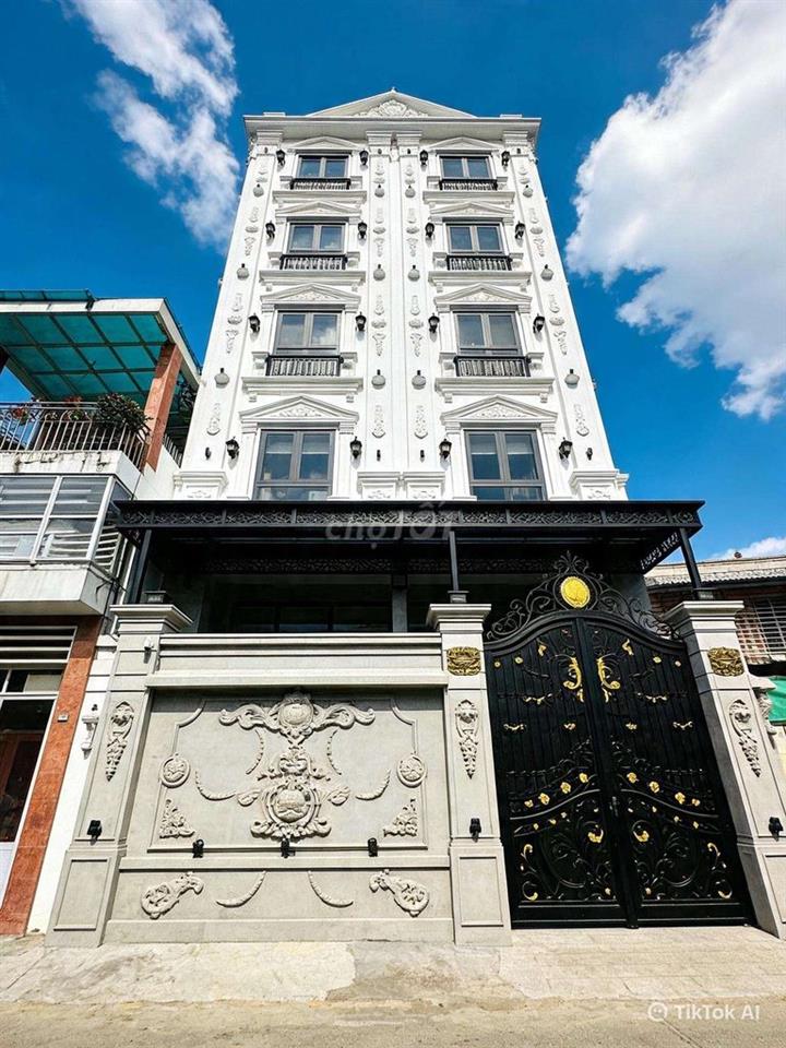 Bán nhà 4 tầng thang máy 2 mặt tiền gần sân bay Tân Sơn Nhất 25 tỷ
