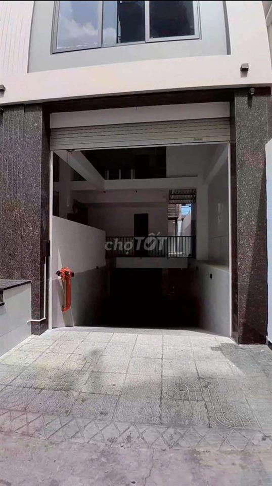 Bán nhà CHDV ngang 12m,hầm 7 tầng 33 phòng,ngã tư Hàng Xanh 69 tỷ