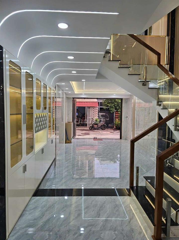 BÁN NHÀ ĐẸP QUẬN 12 – 4x20M – TRỆT, LỬNG, 3 LẦU – FULL NỘI THẤT MỚI