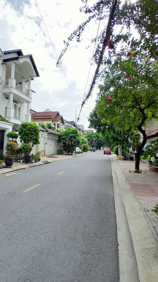 Bán lô đất biệt thự hai mặt tiền đường Bình Lợi