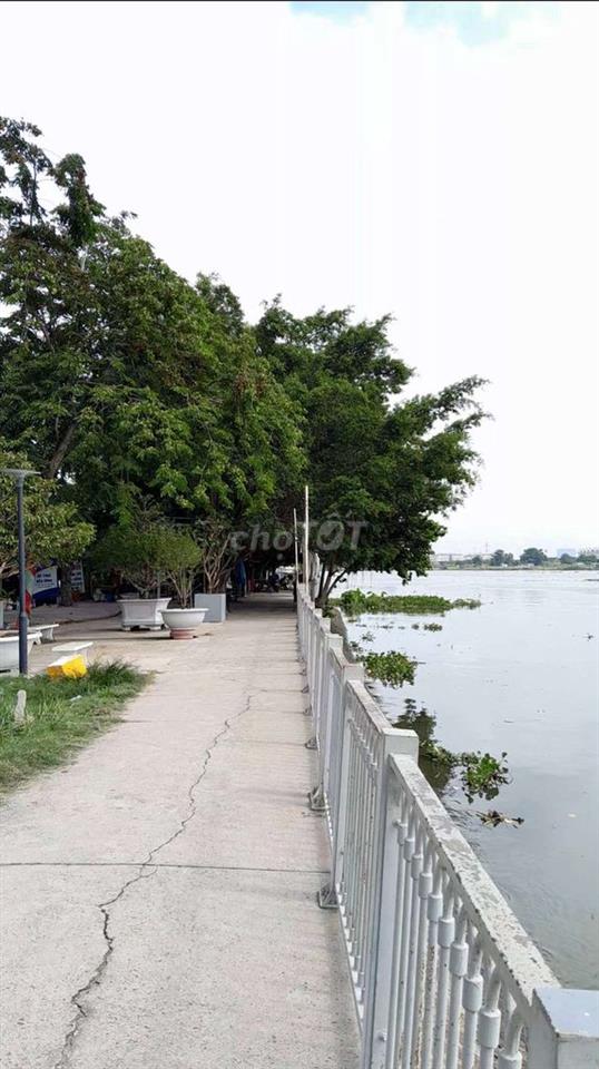 Bán lô đất biệt thự hai mặt tiền đường Bình Lợi