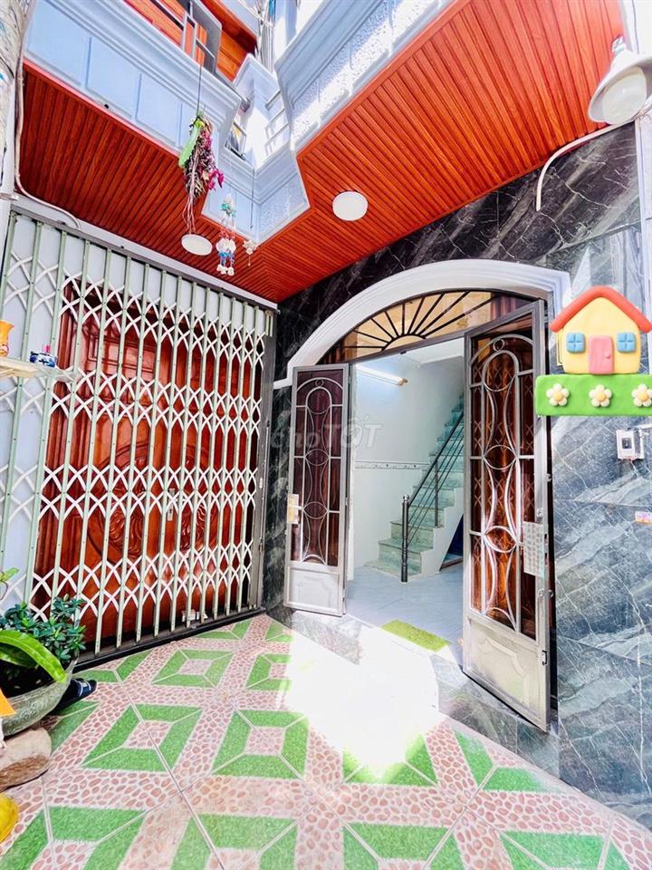 NHÀ NGUYÊN CĂN MỚI SHR 100% THỔ KHÔNG VƯỚNG QUY HOẠCH DỌN VÀO Ở NGAY