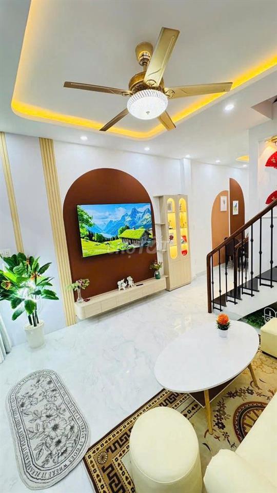 BÁN NHÀ GẤP ĐƯỜNG NGUYỄN THÁI SƠN - GÒ VẤP, SỔ HỒNG RIÊNG 