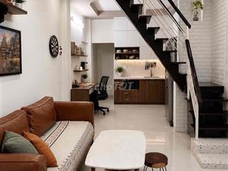 Bán nhà Gò Vấp, sát trường cấp 2, tặng full nội thất, nhà đẹp, nở hậu