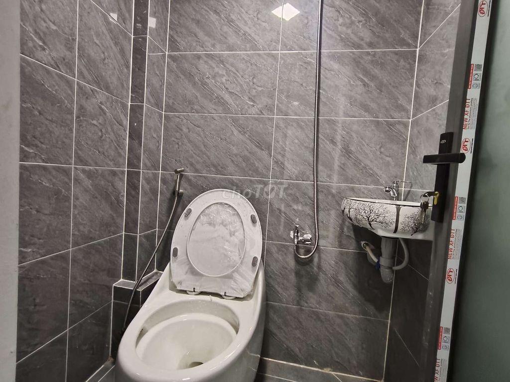 bán nhà trệt lầu full nội thất 2.5ty TL