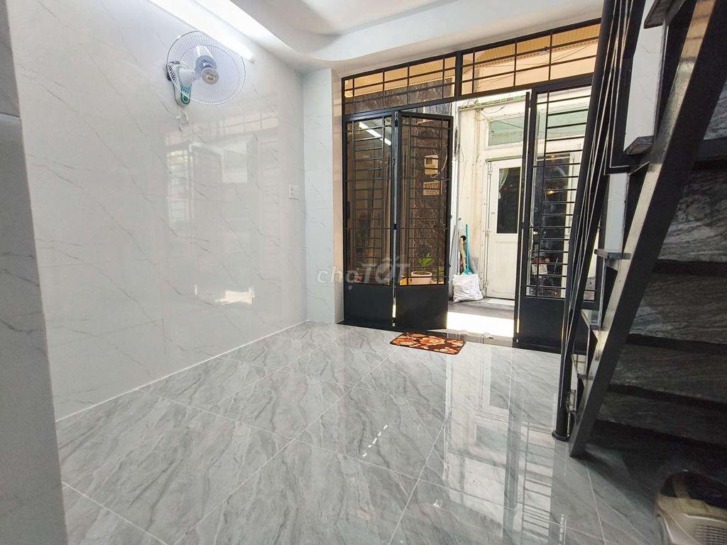 bán nhà trệt lầu full nội thất 2.5ty TL