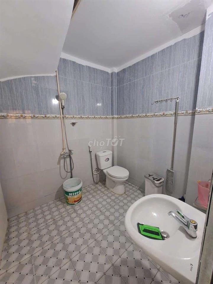Nhà trệt lầu hẻm xe hơi 7*6: 4.6ty tl