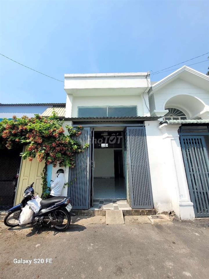 Hh 2% . Bán Nhà 49/6 Nguyễn Thị Thảnh - Hóc Môn _ 4m x 17m