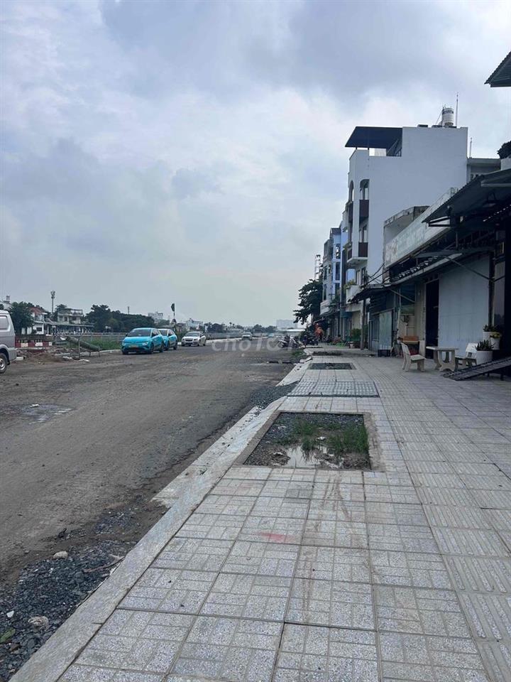 cho thuê nhà mặt tiền bờ kênh - giá 5tr5