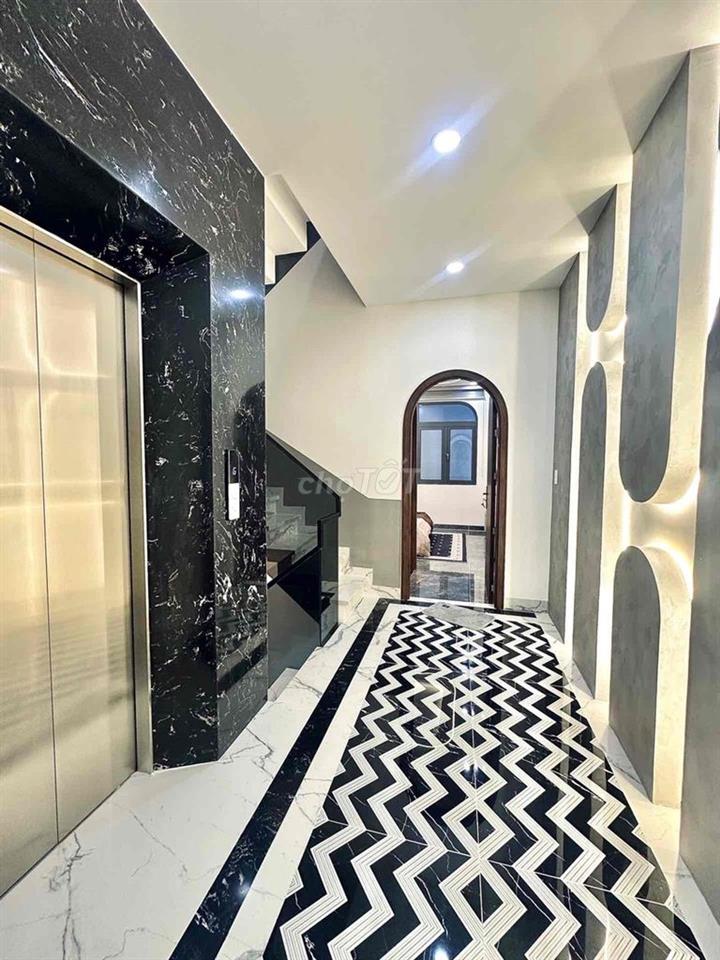 NHÀ MỚI FULL NỘI THẤT XỊN XÒ